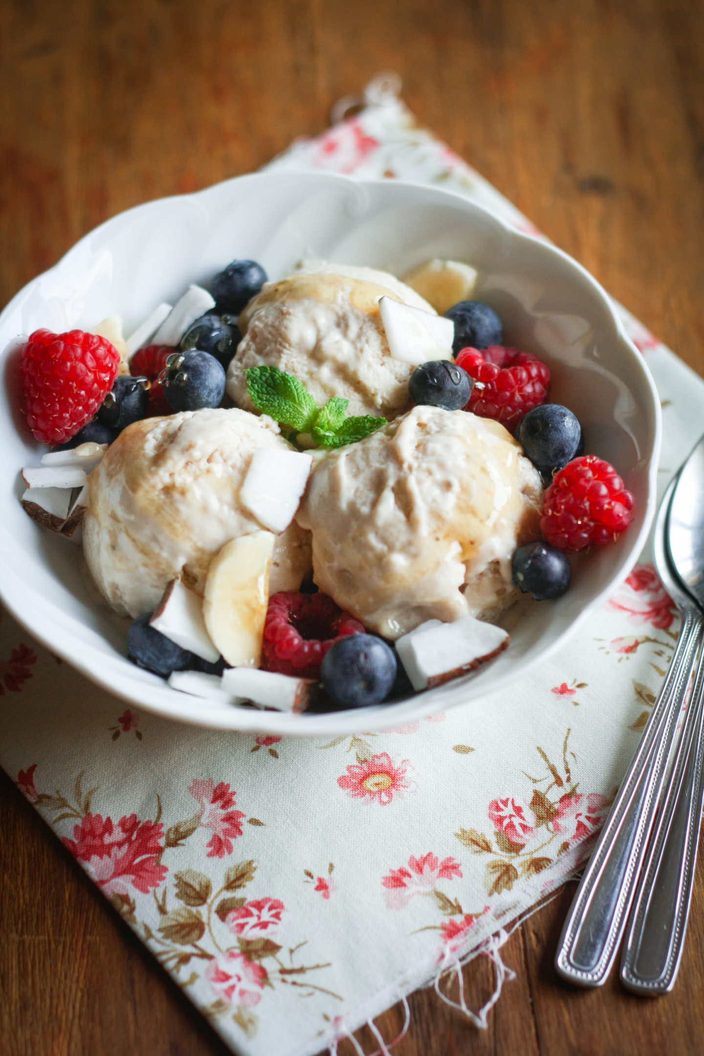 Banana frozen yogurt