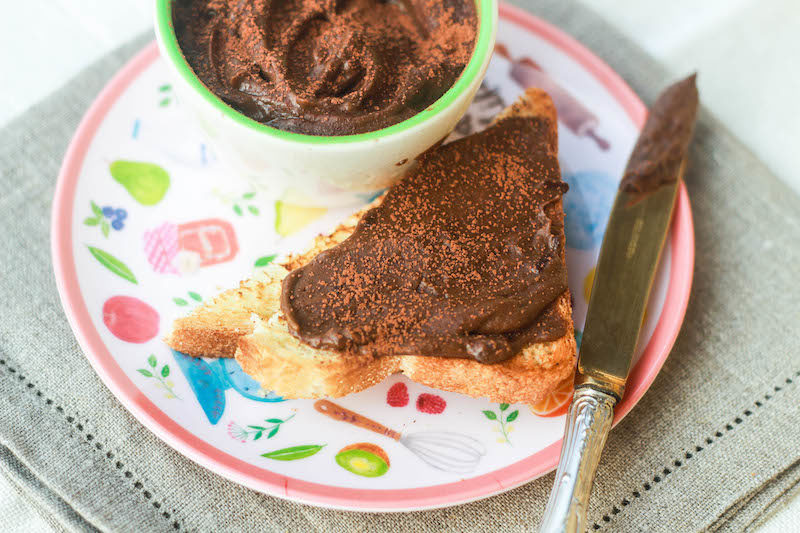 mousse di avocado e cacao semplice