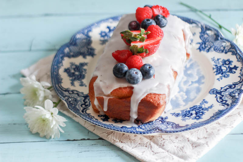 plumcake glassato ai mirtilli