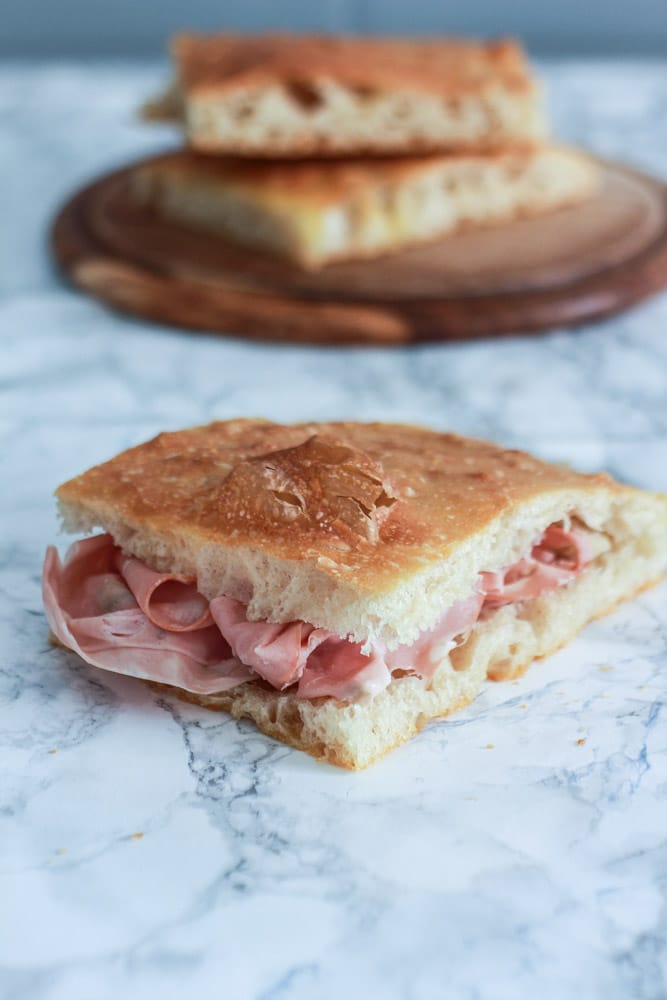 pizza bianca alla pala fatta in casa