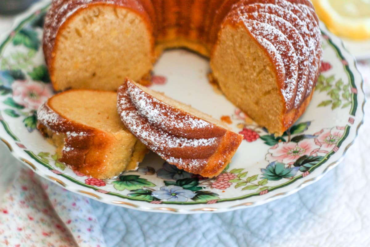 ciambella al latte condensato morbidissima